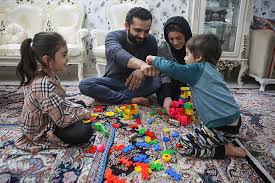 با کودکانمان در قرنطینه چگونه رفتار کنیم؟ با کودکانمان در قرنطینه چگونه رفتار کنیم؟