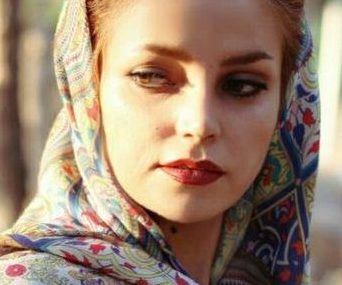 هر شهری شاعران خوب خودش را دارد هر شهری شاعران خوب خودش را دارد