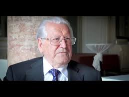 انتقاد پروفسور صادقی از نامگذاری افلاک نمای خیام انتقاد پروفسور صادقی از نامگذاری افلاک نمای خیام