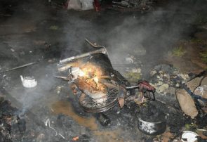 آتش کینه به جان خانواده چادر نشین افتاد آتش کینه به جان خانواده چادر نشین افتاد