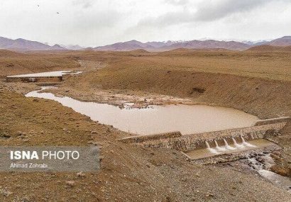 آب فروشی در نیشابور با احداث استخرهای غیر مجاز آب فروشی در نیشابور با احداث استخرهای غیر مجاز