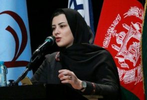 با دامن پرچین خودم چــــرخ...بچرخم با دامن پرچین خودم چــــرخ…بچرخم