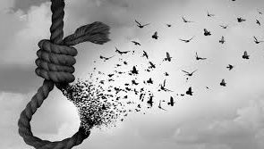 فقر، چالش برانگیزتر از چالش مومو؟!