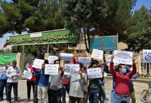 تعدادی از دامداراننیشابور در اعتراض به قیمت شیر اجتماع کردند تعدادی از دامداراننیشابور در اعتراض به قیمت شیر اجتماع کردند