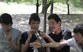 تعطیلات مدارس سبب افزایش اعتیاد نوجوانان به مواد مخدر “گل” شده است؟