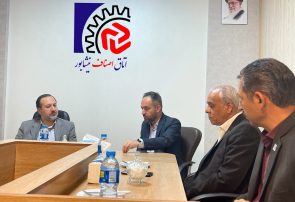 تفکر سیاسی اشخاص را نباید ملاک خدمت رسانی به آنان قرار داد تفکر سیاسی اشخاص را نباید ملاک خدمت رسانی به آنان قرار داد