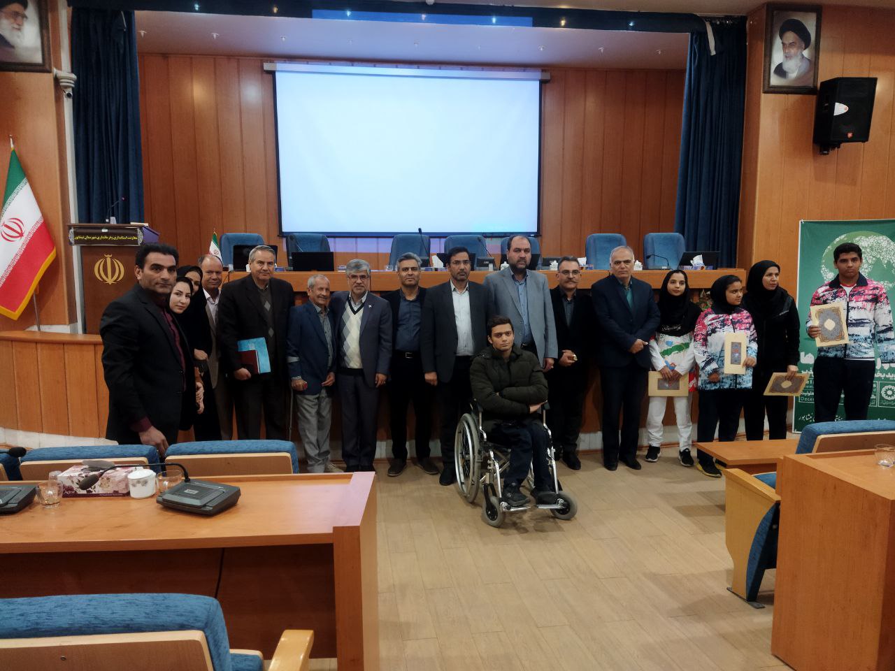 فرماندار: نبودن بودجه برای دسترسپذیری ادارات و اماکن عمومی، پذیرفتنی نیست فرماندار: نبودن بودجه برای دسترسپذیری ادارات و اماکن عمومی، پذیرفتنی نیست