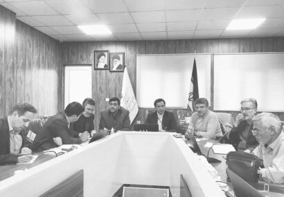 توجیه مسؤولان شهرستان توسط نمایندگان دستگاه قضایی توجیه مسؤولان شهرستان توسط نمایندگان دستگاه قضایی