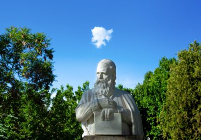 استوری، ریاضیدان امریکایی و استاد هاروارد: اگر یک ریاضیدان واقعی در کل جهان باشد او خیام است استوری، ریاضیدان امریکایی و استاد هاروارد: اگر یک ریاضیدان واقعی در کل جهان باشد او خیام است