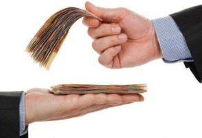 سوگندنامه های مقدسی که داخل کشو میزها جا خوش می کنند سوگندنامه های مقدسی که داخل کشو میزها جا خوش می کنند