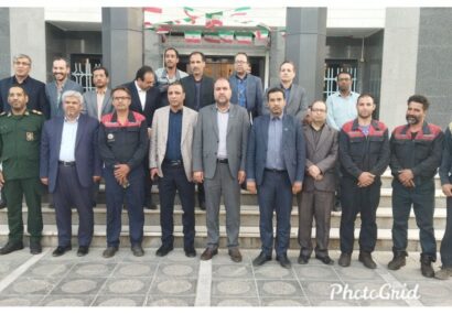 اعتراض کارگران شرکتهای پیمانکاری مجتمع فولاد خراسان به قرارداد جدید اعتراض کارگران شرکتهای پیمانکاری مجتمع فولاد خراسان به قرارداد جدید