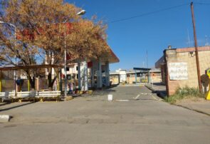 کارگران جایگاههای سیانجی در انتظار رای اداره کار کارگران جایگاههای سیانجی در انتظار رای اداره کار