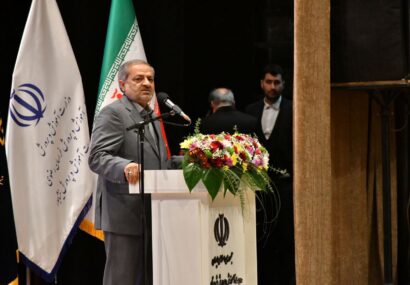 مهندس وکیلی تنها مدرسهساز نیست بلکه یک مدرسهیار به تماممعنا است مهندس وکیلی تنها مدرسهساز نیست بلکه یک مدرسهیار به تماممعنا است