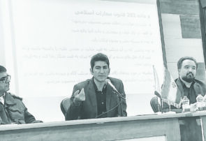 امروز مجرمها عقلانی فکر میکنند / ماجرای قاتلی که در کنار جسد مقتول گریه میکرد از زبان بازپرس ویژه قتل امروز مجرمها عقلانی فکر میکنند / ماجرای قاتلی که در کنار جسد مقتول گریه میکرد از زبان بازپرس ویژه قتل