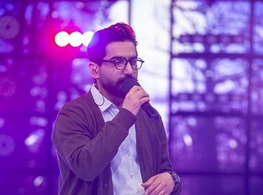 خواننده جوانی که از نیشابور تا «صداتو» با صداقت، صدا و سنتور مسیرش را ساخت خواننده جوانی که از نیشابور تا «صداتو» با صداقت، صدا و سنتور مسیرش را ساخت