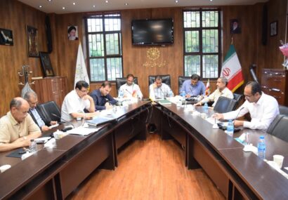 شورا: پیمانکار تبلیغات شهری را شهرداری معرفی کرده؛ شهرداری: شورا