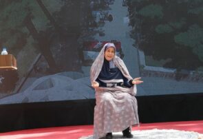 زهره اکبرآبادی قصهگوی نیشابوری به جشنواره ملی قصهگویی راه یافت زهره اکبرآبادی قصهگوی نیشابوری به جشنواره ملی قصهگویی راه یافت