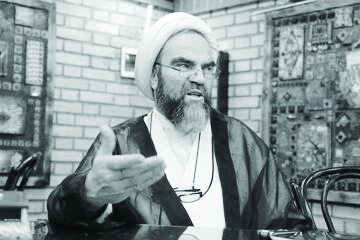 دینگریزی حاصل تفسیرهای خشن و غیرعقلانی است دینگریزی حاصل تفسیرهای خشن و غیرعقلانی است