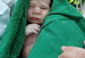 تولد در خیابان عطار تولد در خیابان عطار