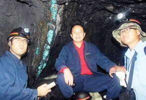 نفوذ چینی‌ها در قلب معدن فیروزه نیشابور