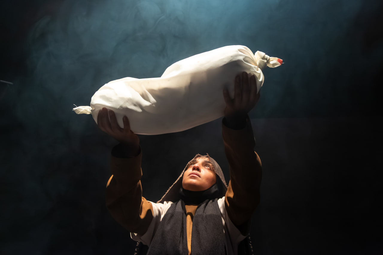 «یار هفتاد و سوم»؛ تولد یک نمایش متفاوت در سههفته با همراهی ۴۰ هنرمند «یار هفتاد و سوم»؛ تولد یک نمایش متفاوت در سههفته با همراهی ۴۰ هنرمند